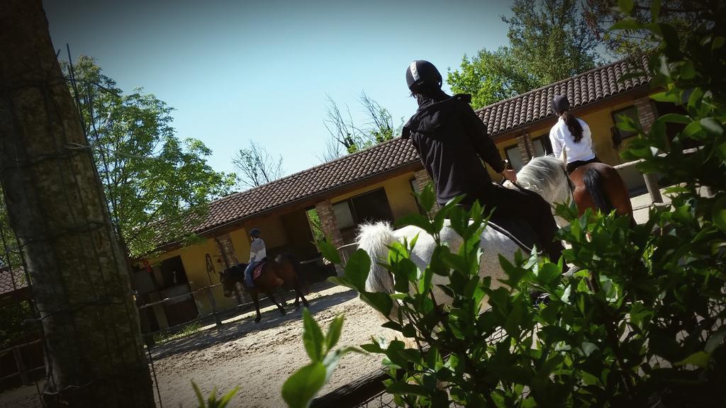 La Cascina Del Castello Villa Asti Eksteriør bilde